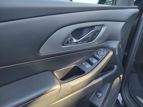 Used 2020 Chevrolet Traverse LT FWD image 26