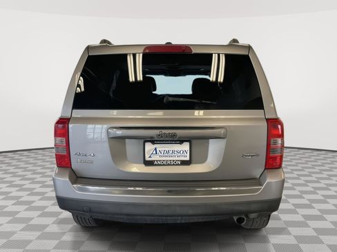 Used 2016 Jeep Patriot High Altitude image 7