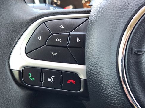 Used 2021 Jeep Compass Latitude image 28