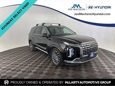 Used 2023 Hyundai Palisade Calligraphy image 1