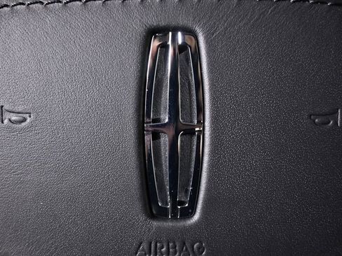 New 2026 Lincoln Navigator L Black Label AWD/4WD image 33
