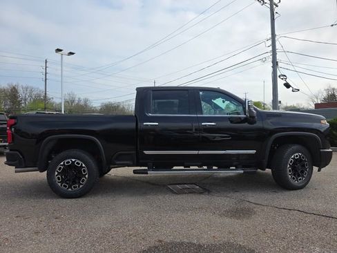 New 2026 Chevrolet Silverado 2500 High Country w/ Technology Package image 19