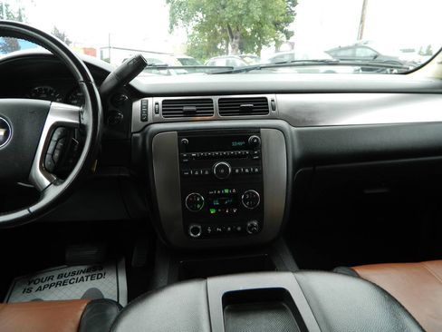 Used 2007 Chevrolet Tahoe LT w/ LT Preferred Equipment Group AWD/4WD image 18