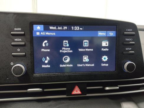Used 2025 Hyundai Elantra SE FWD image 25