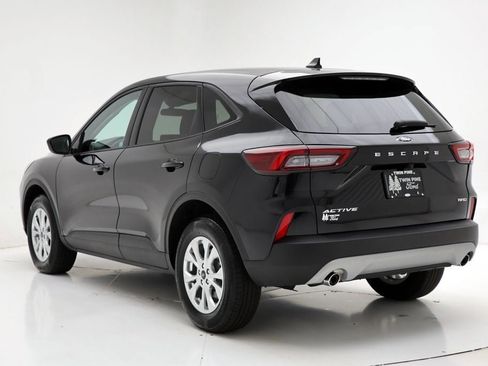 Used 2025 Ford Escape Active AWD/4WD image 7