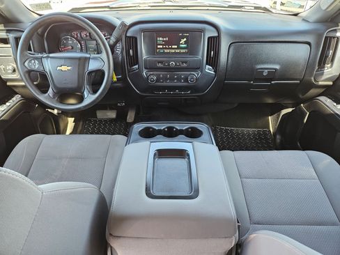 Used 2018 Chevrolet Silverado 1500 Custom w/ Custom Value Package image 16