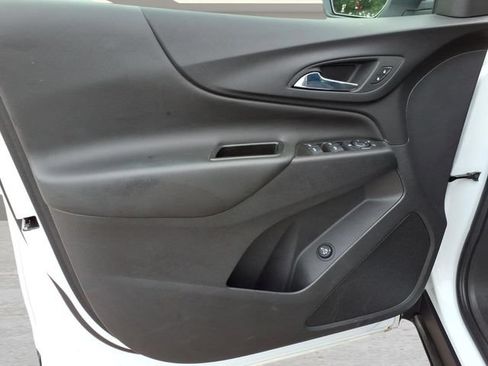 Used 2024 Chevrolet Equinox LT w/ LPO, Floor Liner Package FWD image 14