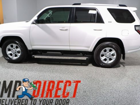 Used 2020 Toyota 4Runner SR5 image 10