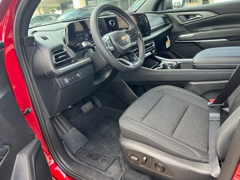 New 2026 Chevrolet Traverse LT w/ Driver Confidence Package FWD image 99