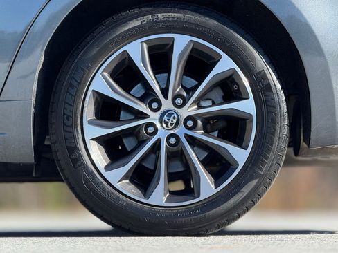 Used 2017 Toyota Avalon XLE w/ Carpet Mat Package image 20