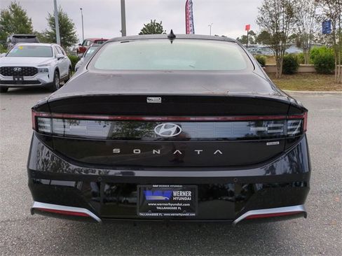 New 2025 Hyundai Sonata Limited image 6