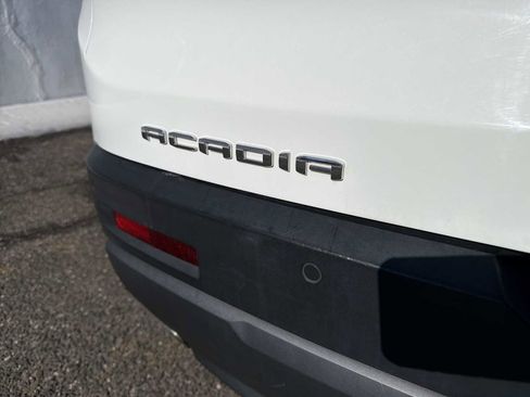 Used 2022 GMC Acadia AT4 w/ Preferred Package image 18