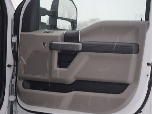 Used 2019 Ford F250 XLT image 13