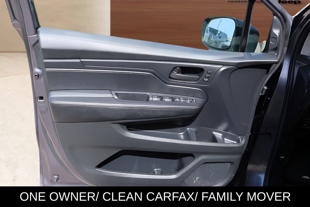 Used 2025 Honda Odyssey EX-L image 11