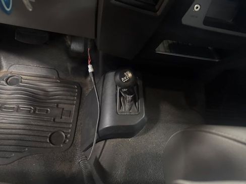 Used 2017 Ford F250 XL w/ Snow Plow Prep Package image 18