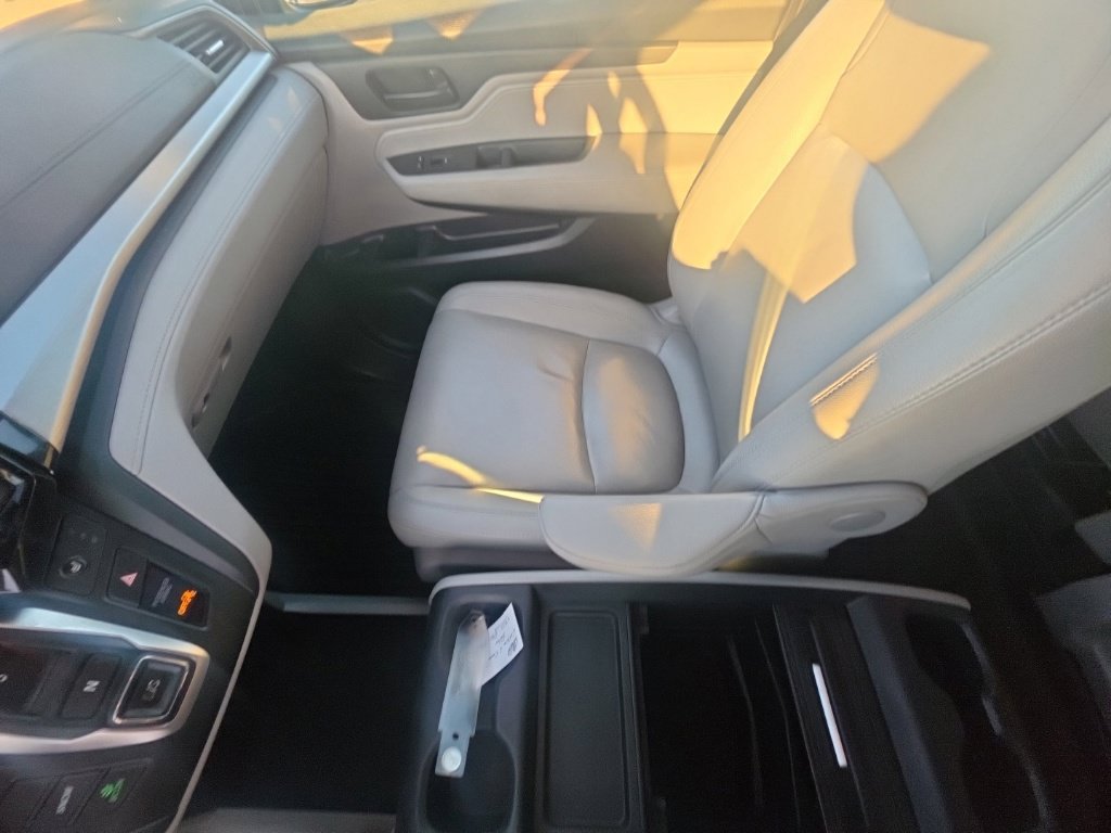 Used 2018 Honda Odyssey EX-L image 24