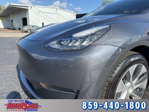 Used 2023 Tesla Model Y Long Range image 15