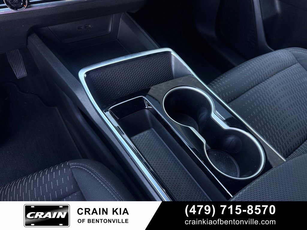 Used 2025 Chevrolet Equinox LT AWD/4WD image 18