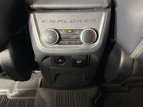 Used 2025 Ford Explorer ST AWD/4WD image 18