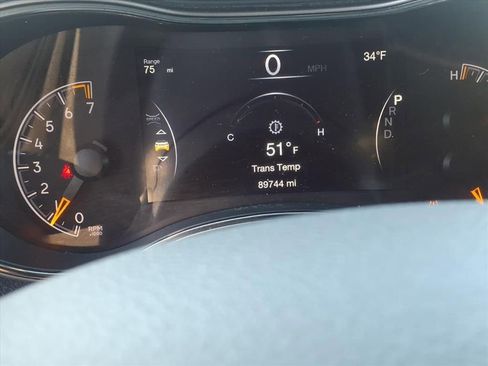 Used 2021 Jeep Grand Cherokee Limited X image 10