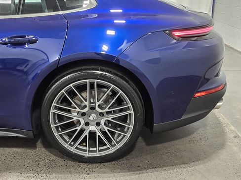New 2026 Porsche Panamera 4 AWD/4WD image 35