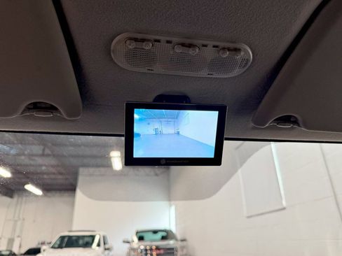 Used 2015 Nissan NV200 S image 15