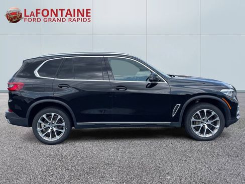 Used 2019 BMW X5 xDrive40i w/ Premium Package 2 AWD/4WD image 8