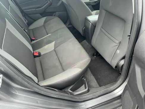 Used 2012 Ford Focus SE w/ Interior Protection Pkg FWD image 30