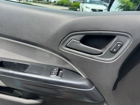 Used 2015 Chevrolet Colorado W/T RWD image 11