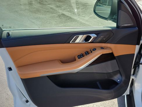 New 2026 BMW X5 xDrive50e image 13