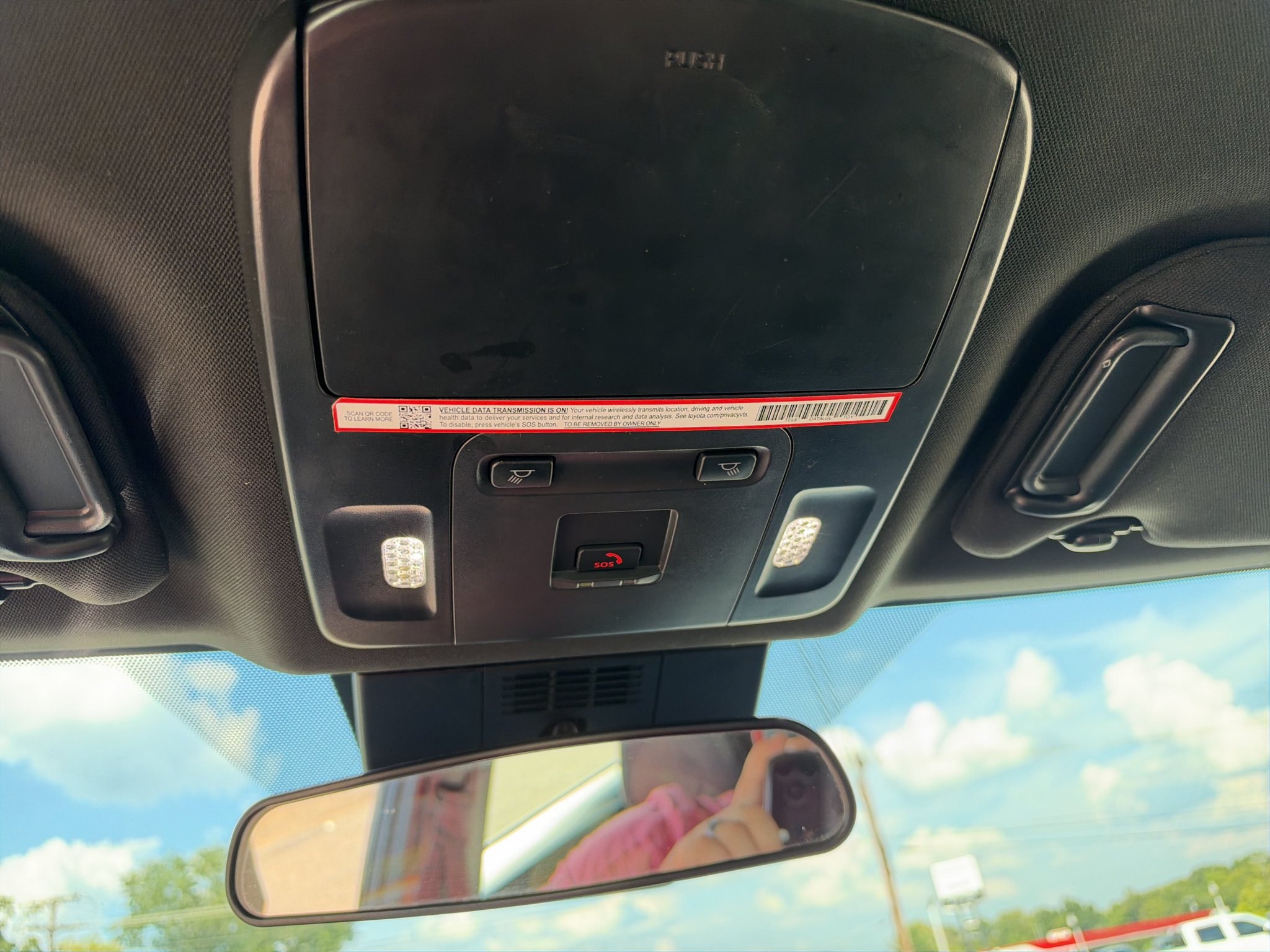 Used 2025 Toyota Camry SE FWD image 32