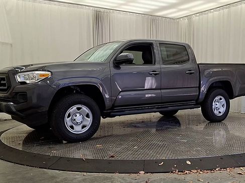 Used 2023 Toyota Tacoma SR image 3