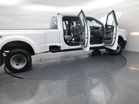 Used 2026 Ford F350 XL AWD/4WD image 56
