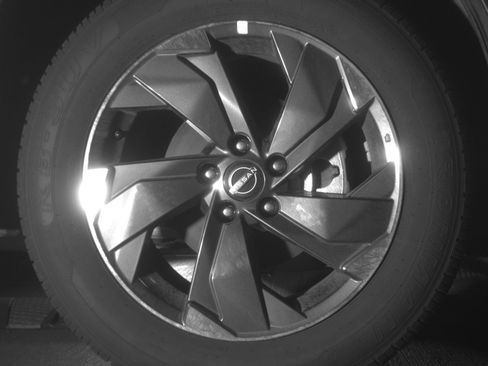 Used 2025 Nissan Rogue SV FWD image 13
