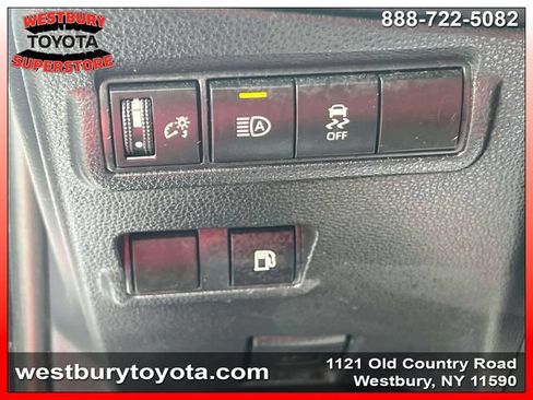 Used 2023 Toyota Corolla Cross AWD Hybrid image 22