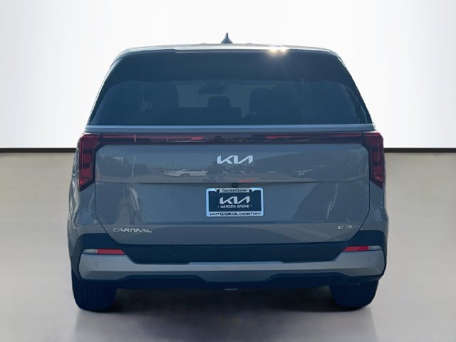 New 2027 Kia Carnival LXS FWD image 6