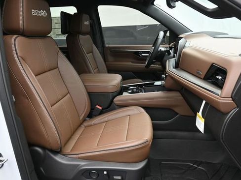 New 2026 Chevrolet Tahoe High Country AWD/4WD image 37