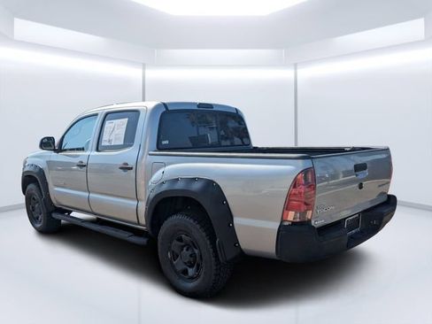 Used 2014 Toyota Tacoma PreRunner w/ Convenience Package RWD image 5