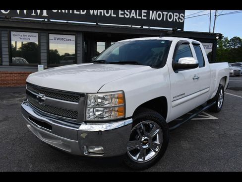 Used 2013 Chevrolet Silverado 1500 LT RWD image 1