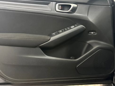 Used 2025 Honda Civic Sport image 25