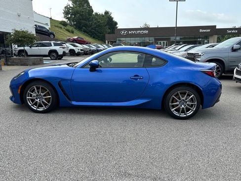 Used 2023 Subaru BRZ Premium RWD image 2