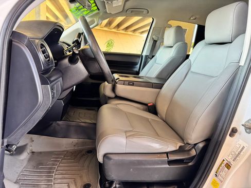 Used 2021 Toyota Tundra SR AWD/4WD image 11