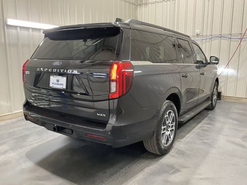 Used 2025 Ford Expedition Max Active image 24