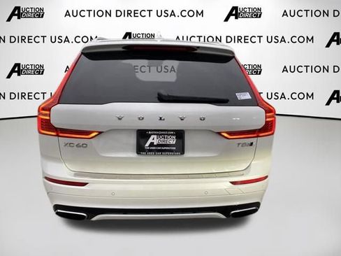 Used 2019 Volvo XC60 T5 R-Design w/ Protection Package Premier AWD/4WD image 5
