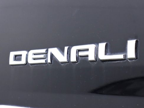 Used 2019 GMC Yukon Denali w/ Open Road Package RWD image 40