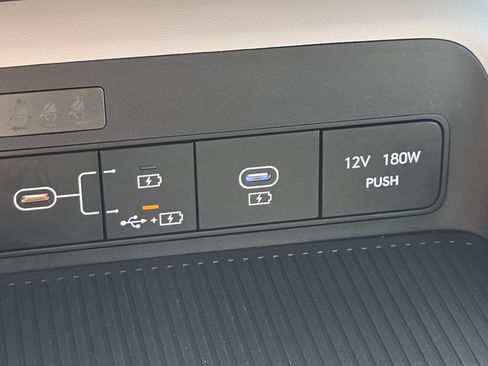 Used 2026 Hyundai Kona SE FWD image 30