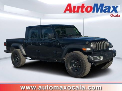 Used 2025 Jeep Gladiator Sport AWD/4WD image 1