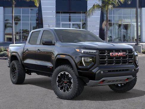 New 2026 GMC Canyon AT4 w/ AT4 Premium Package AWD/4WD image 7