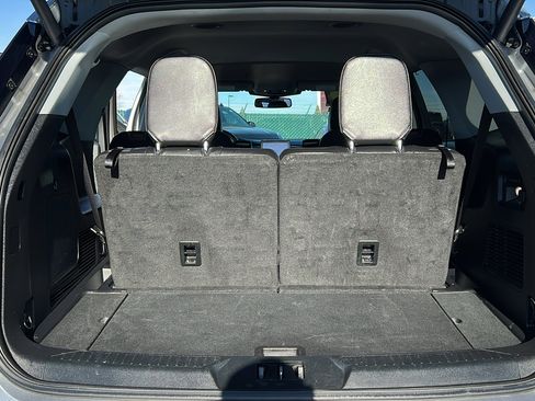 Used 2023 Ford Explorer Limited w/ Equipment Group 301A image 11