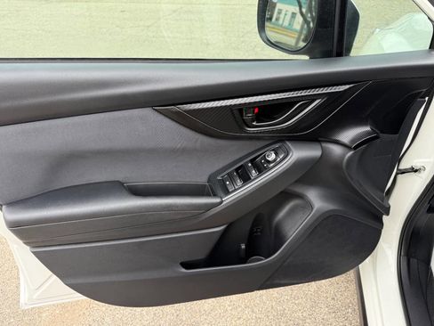 Used 2023 Subaru Crosstrek 2.0i Premium image 9